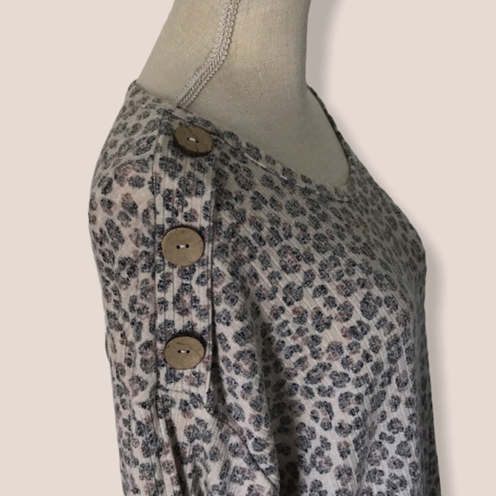 Animal print Sweater by Cure. Top ties in bottom front! Comfy soft. Roun… - Picture 7 of 14